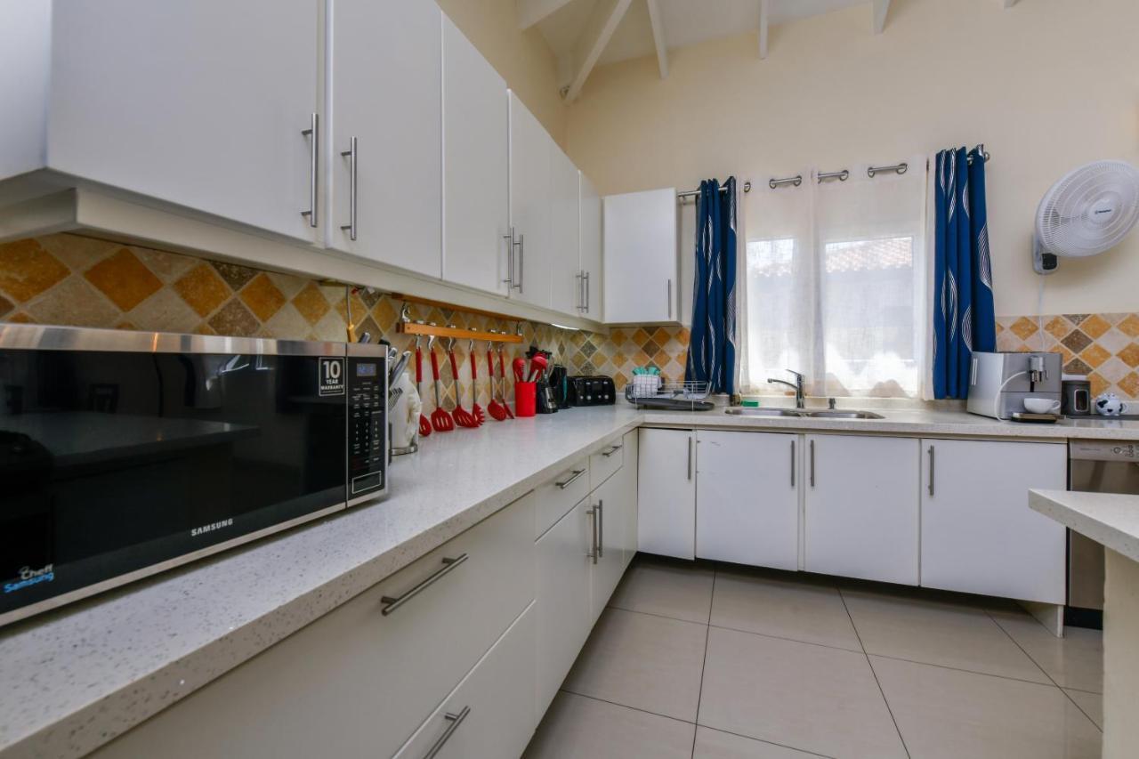 Villa Swiss Paradise With Private Pool Παλμ Μπιτς Εξωτερικό φωτογραφία