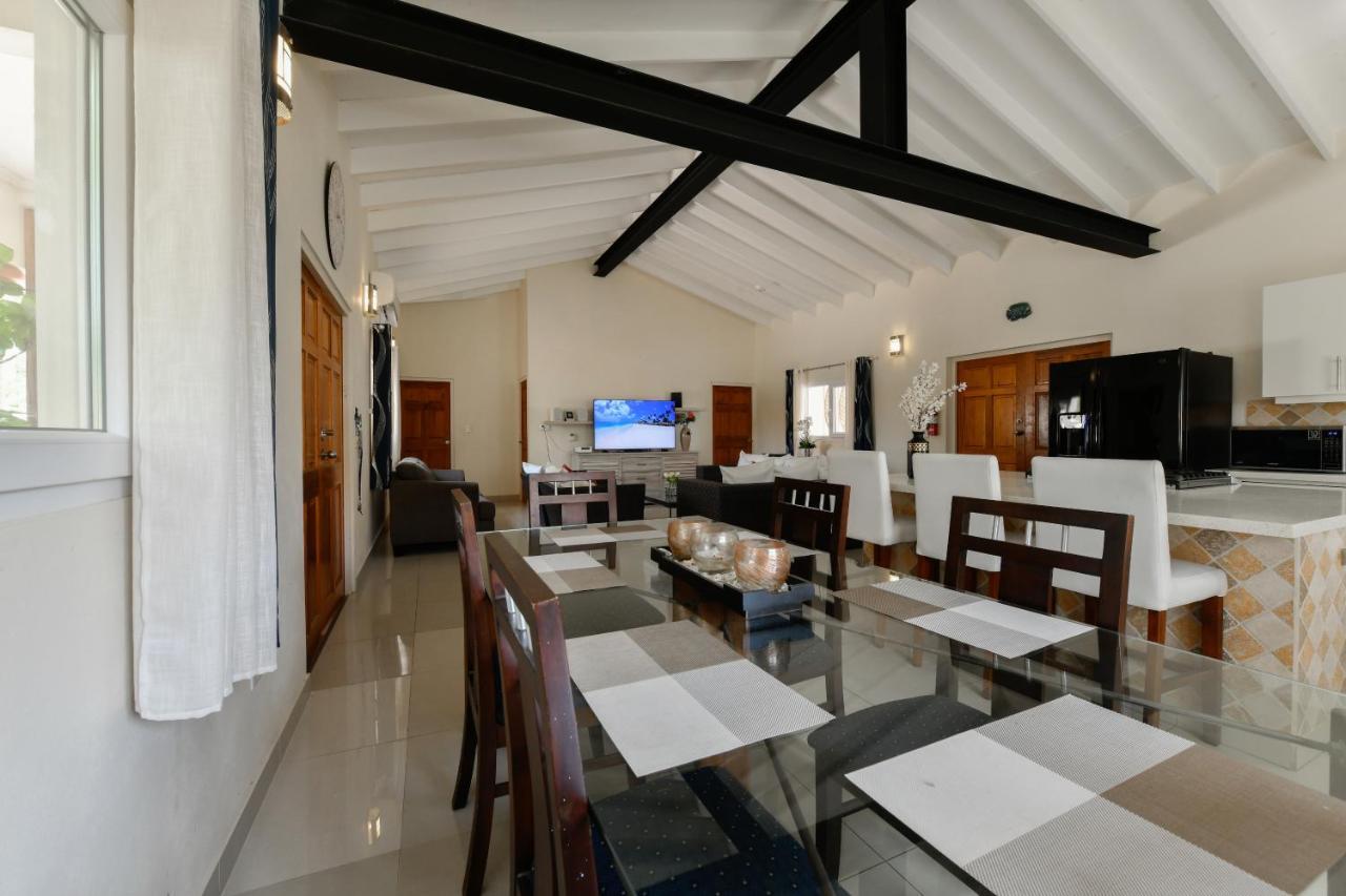 Villa Swiss Paradise With Private Pool Παλμ Μπιτς Εξωτερικό φωτογραφία