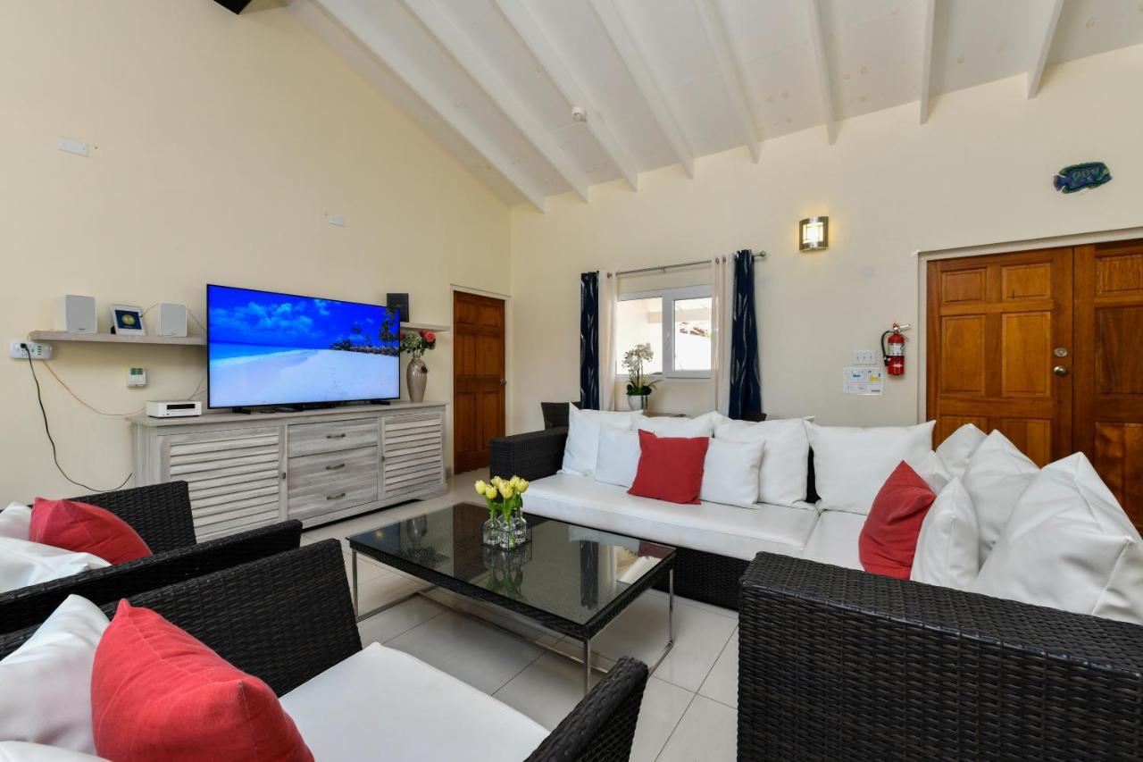Villa Swiss Paradise With Private Pool Παλμ Μπιτς Εξωτερικό φωτογραφία