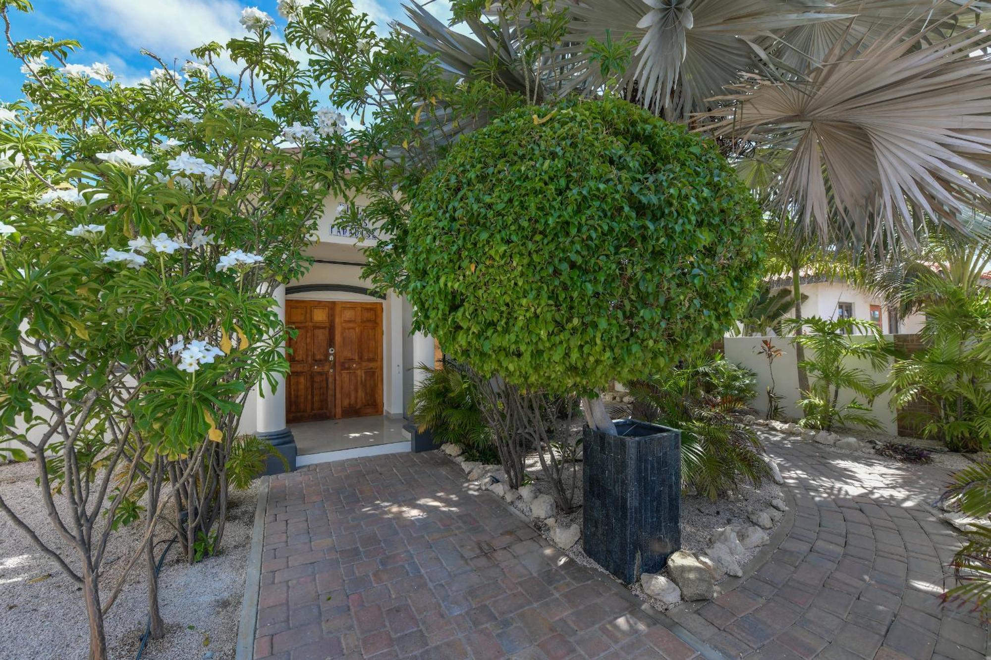 Villa Swiss Paradise With Private Pool Παλμ Μπιτς Εξωτερικό φωτογραφία